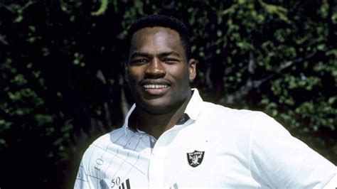 Anthony Smith, longtime NFL player in 1990s, convicted of 3 murders ...