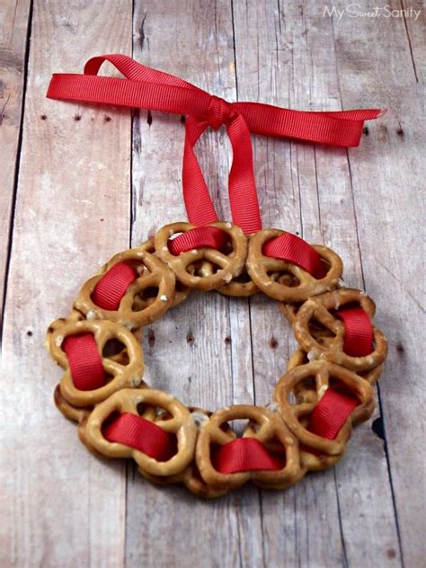 Pretzel Wreath Ornaments - My Sweet Sanity | Christmas food crafts gifts, Christmas crafts for ...