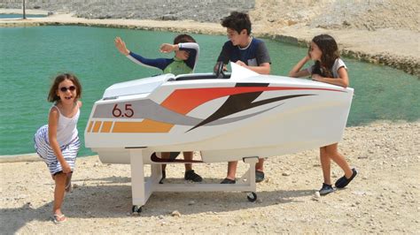 JimBoat relaunches 6.5-ft electric powerboat for children