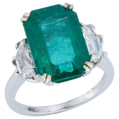 Emerald and Diamond Ring at 1stDibs