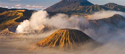 East Java Volcanoes Adventure Tour & Trek | Indonesia Adventures | World Expeditions