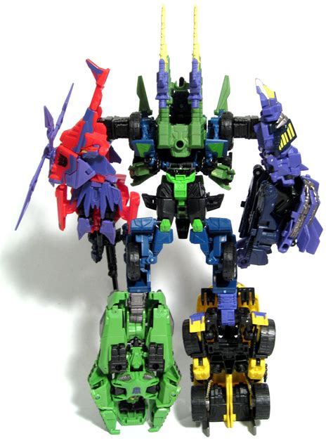 Eric's Yard: Transformers Generations: Bruticus Fall of Cybertron (FoC) (Hasbro Retail) Review