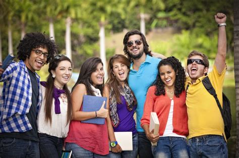 How International Students Can Make Friends | USH | Blog