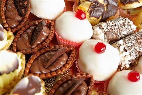 10 Best Italian Pastries to Try - Italian Dessert List - Italy Best