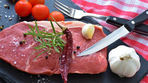 How to Sharpen Serrated Steak Knives | The Best Steak Knives