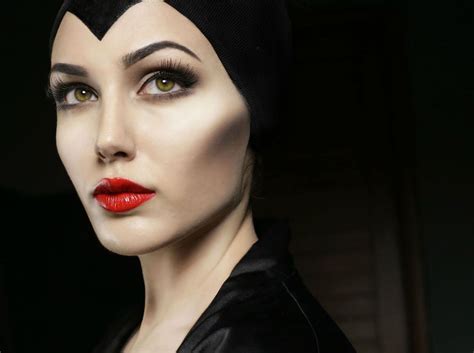 Seguro que el finde no habéis visto a una Maléfica así de bien hecha | Maleficent makeup, Makeup ...