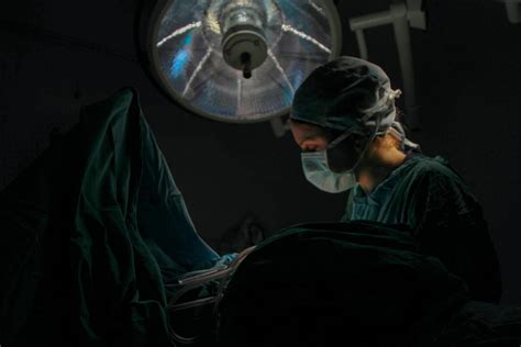 Hernia Mesh Revision Surgery: Risks and Benefits • Drugwatcher.org