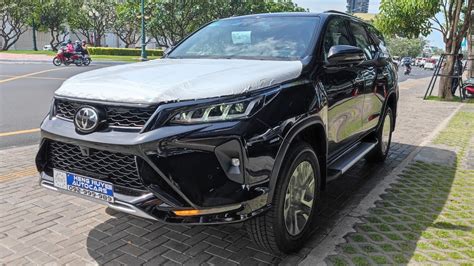 2023 Toyota Fortuner Legender 2.8L 4X4 Black Color | In-depth Walkaround Exterior and Interior ...