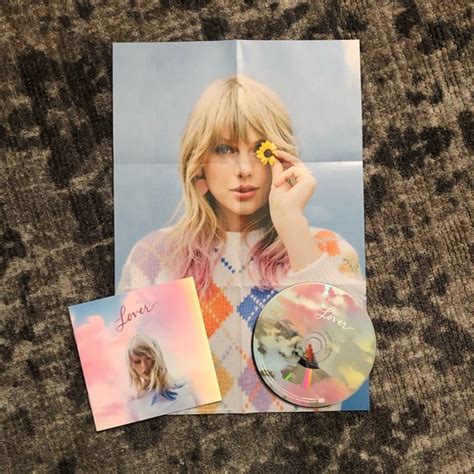 Taylor Swift: Taylor Swift Lover Album Deluxe