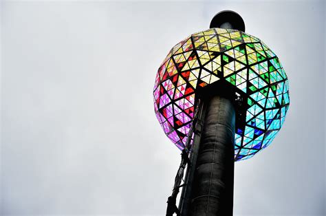 The NYE Times Square Ball Drop Will Be Virtual This Year | POPSUGAR ...