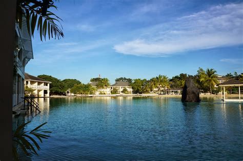 Seasons of Scarlet.: Revisiting Plantation Bay Resort & Spa