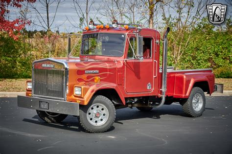 Somebody Converted This 1983 Ford F-150 Into A Mini Semi-Truck