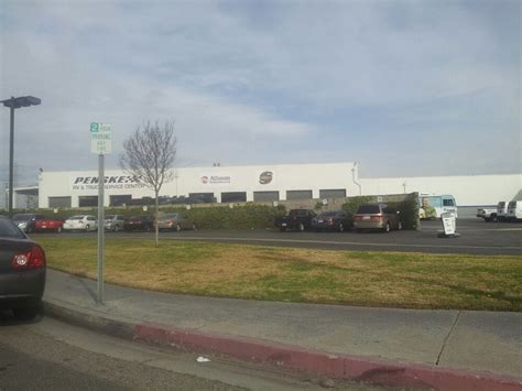 PENSKE RV AND TRUCK SERVICE CENTER - Updated December 2024 - 18605 S ...