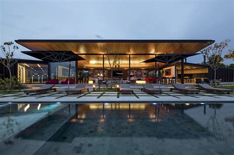 CA House / Jacobsen Arquitetura | ArchDaily