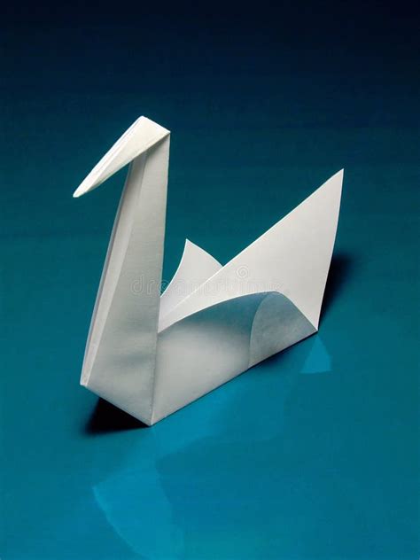 Cisne De Origami Imagem de Stock - Imagem: 4293511