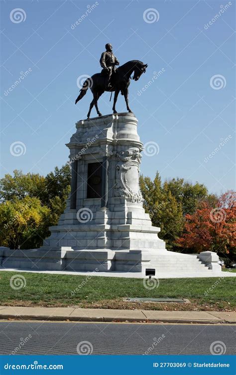 Robert E. Lee Statue stock image. Image of building, virginia - 27703069