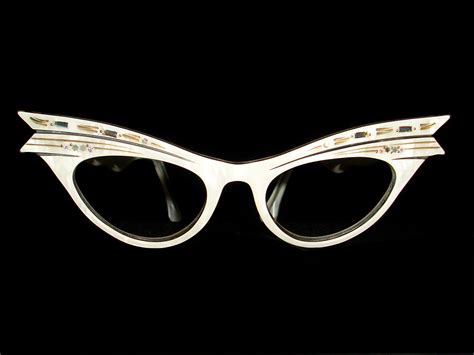 Vintage Eyeglasses Frames Eyewear Sunglasses 50S: January 2014 | Vintage eyeglasses, Vintage ...