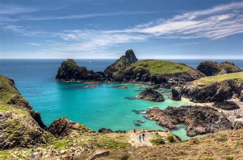 Kynance Cove on The Lizard | Cornwall Guide