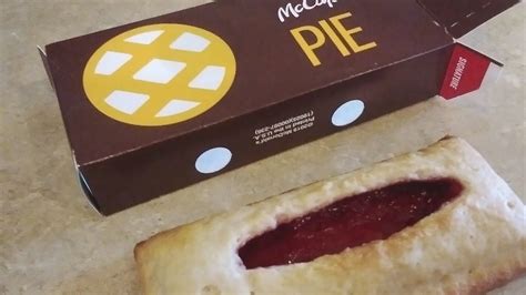 McDonald's Brings Back The Strawberry & Crėme Pie For 2022!🍓🥛 - YouTube