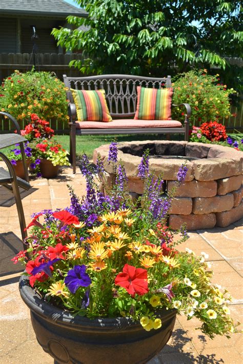 Kristen's Creations: Patio Flowers...Vacations...And A Mantle Revamp