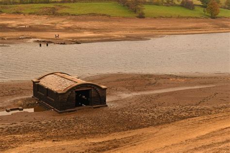 Two Lost Derbyshire Villages Have Been Revealed By Low Water Levels At Ladybower Reservoir ...