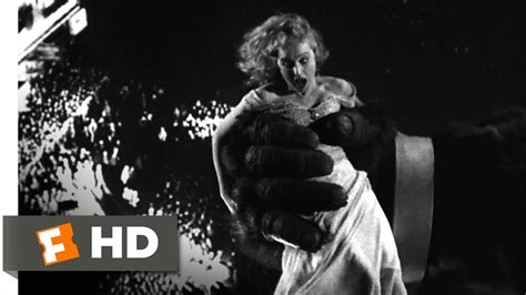 King Kong (1933) - The Clutches of the Beast Scene (8/10) | Movieclips - YouTube