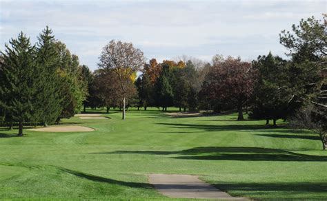 Old Hickory Golf Club Hole 2 Tee - Wisconsin Golf Trips