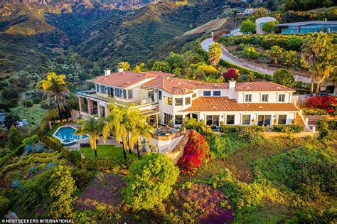 EXCLUSIVE: Suge Knight's former Malibu mansion overlooking the Pacific ...