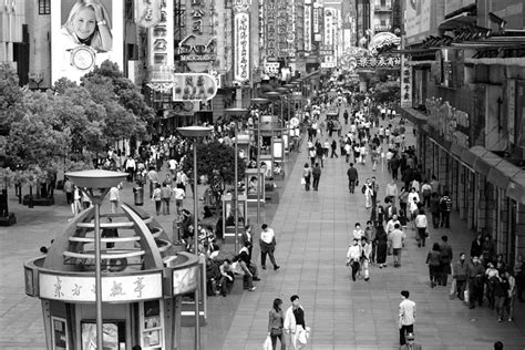 Nanjing Road. Ah, the memories you hold! - SHINE News