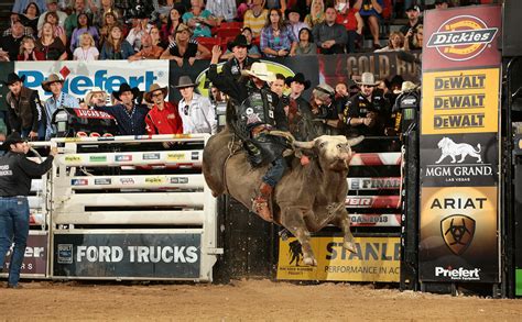 A Q&A With World Champion Bullrider J.B. Mauney - Modern Farmer