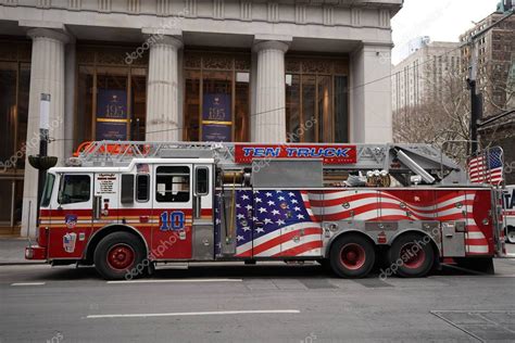 New York December 2017 Fdny Firefighter Lower Manhattan Fdny Largest – Stock Editorial Photo ...