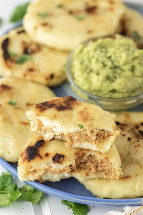 Homemade Salvadoran Pupusas Recipe - Chisel & Fork | Recipe in 2020 ...