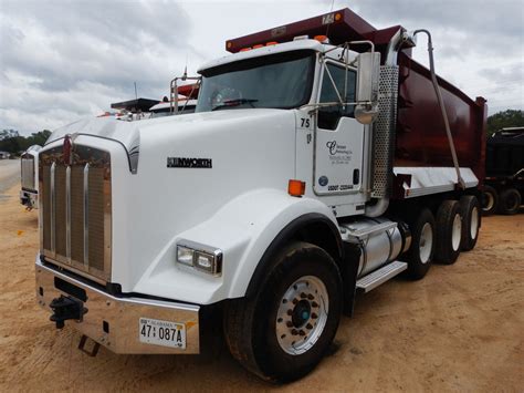 2014 KENWORTH T800 Dump Truck - J.M. Wood Auction Company, Inc.