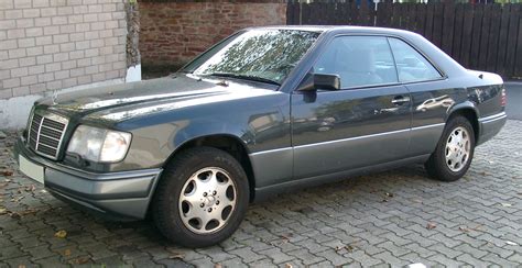 File:Mercedes W124 Coupe front 20071022.jpg - Wikimedia Commons