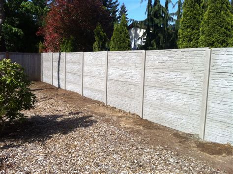 Opinions or info on precast concrete panel fence? (engineered, vinyl, heat) - House -remodeling ...