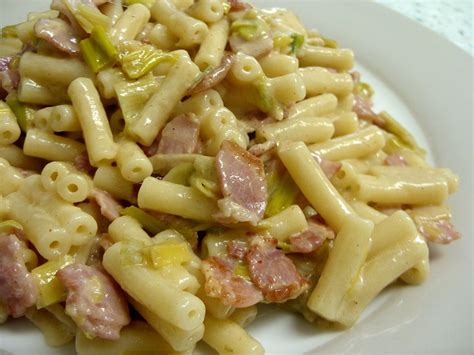 Jenny Eatwell's Rhubarb & Ginger: Bacon & Leek Pasta - our very ...