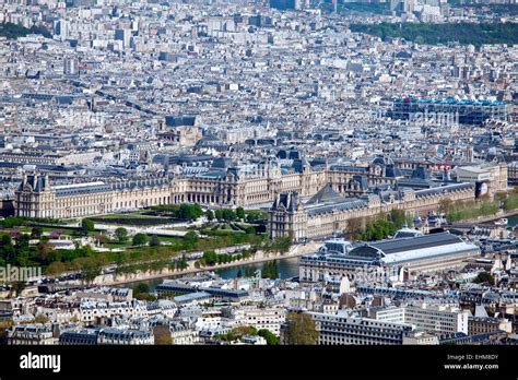 The louvre aerial hi-res stock photography and images - Alamy