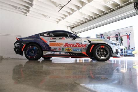 The wait is over! @JamesDeane130 | @AutoZone's new @FordPerformance Mustang RTR Spec 5-FD for ...