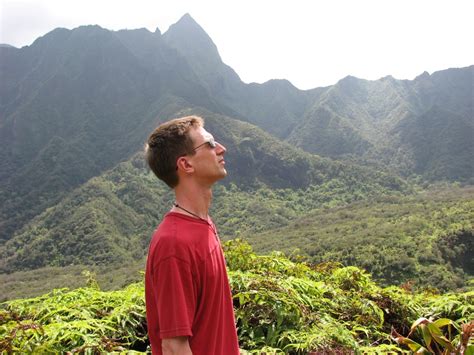 The 'Iao Valley : Hiking into history