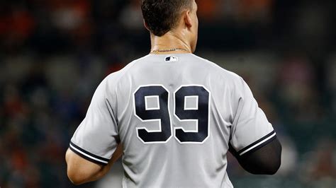 New York Yankees Aaron Judge has MLB's top-selling jersey