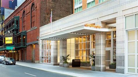 Great Times Square Hotel - Review of Hampton Inn Manhattan / Times ...