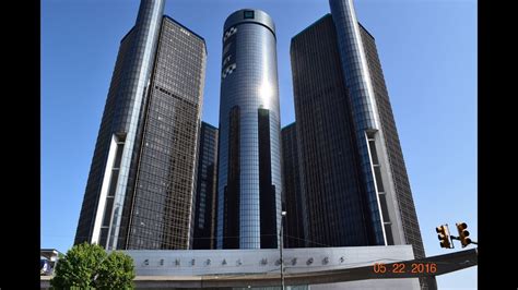 General Motors Building in Downtown Detroit and Windsor Skyline in ...