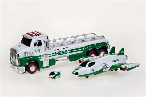 Simply Me: 2014 50th Anniversary Holiday Hess Toy Truck review | Hess ...