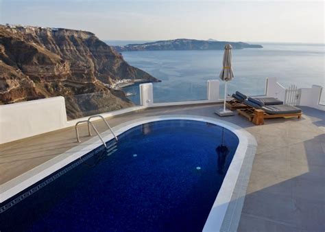 Best 120 Santorini Hotels with Private Pools