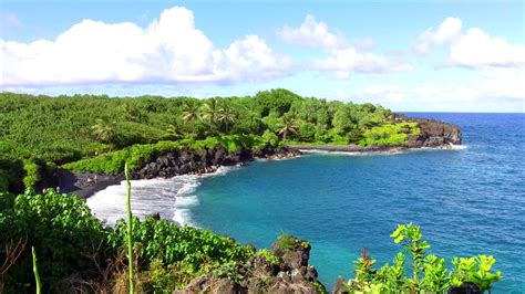 Wai'anapanapa State Park - Maui's Black Sand Beach - YouTube