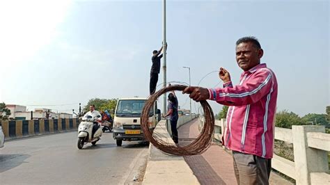 Bharuch : ભૃગુઋષિ ફ્લાયઓવર ઉપર દ્વિચક્રી વાહનચાલકોને પતંગના દોરાની ...