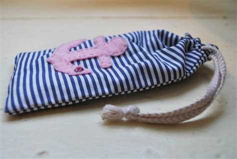 Knicker Elastic Fantastic: DIY project: Fabric phone case