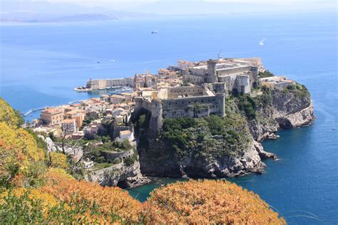 Gaeta - Viaggi, vacanze e turismo: Turisti per Caso