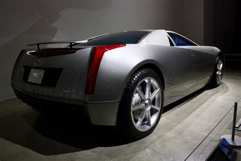 Cadillac Cien Concept Still Looks Fantastic Two Decades Later