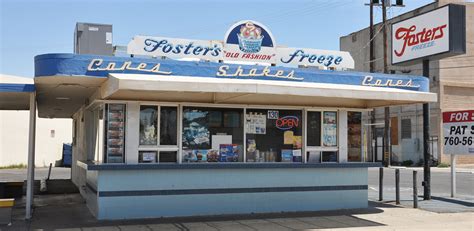 Foster's Freeze | RoadsideArchitecture.com